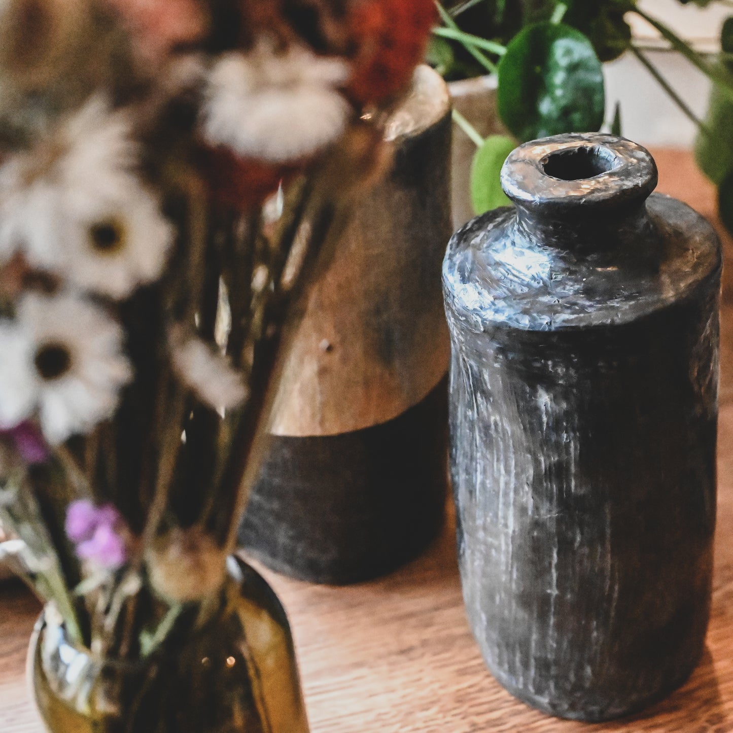 Vase artisanal noir